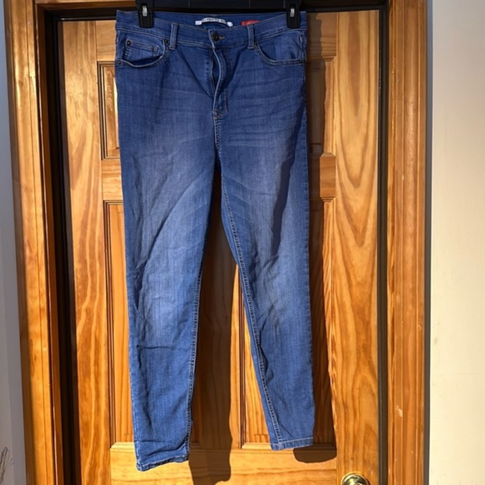 Skinny jeans